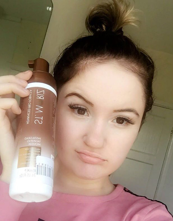 dang nhuom da thi vui mat ngu quen co gai tre bien thanh trau nga vao mo than