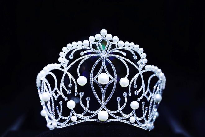 he lo vuong mien gia tri gan 3 ty dong cua hoa hau hoan vu viet nam 2017