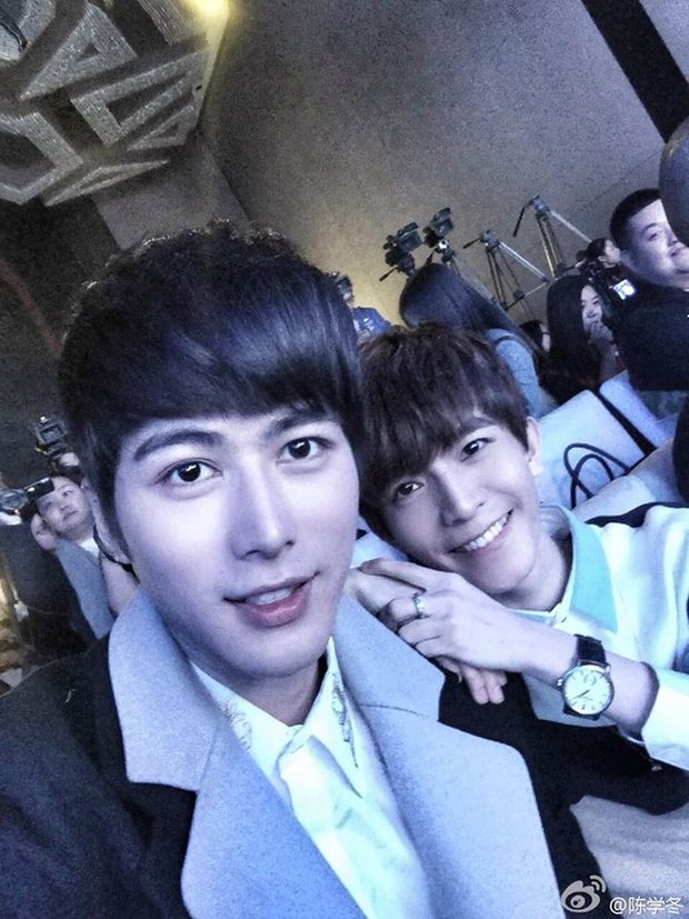 cha de tieu thoi dai ban than cua duong mich bi kien vi quay roi tinh duc dong tinh