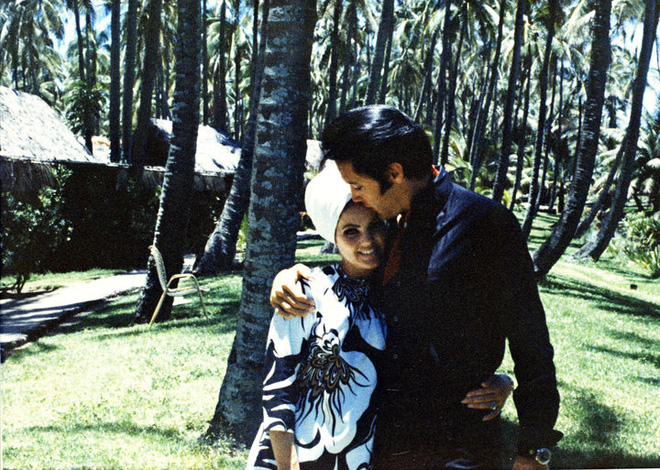 sau hon 4 thap ky vo cu cua ong vua rockroll elvis presley tiet lo ly do ba quyet dinh ly hon