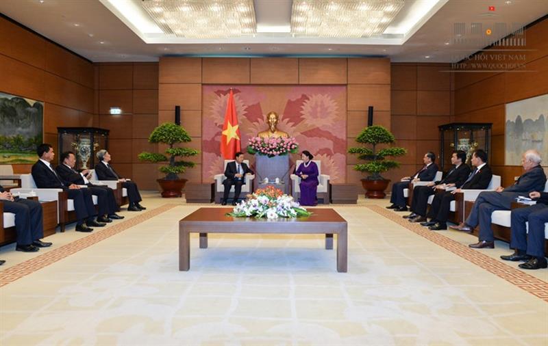 chu tich quoc hoi nguyen thi kim ngan tiep doan uy ban hoa binh va doan ket lao