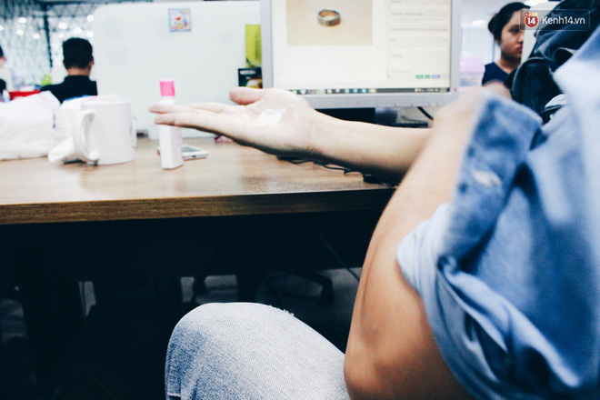 dai dich sot xuat huyet lay lan dan cong so am anh khi dong nghiep lan luot nhap vien