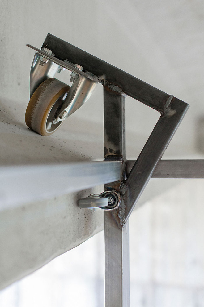 muon tim cho bi mat lam viec nguoi dan ong nay tim duoc mot dia diem lam van phong khong ai ngo