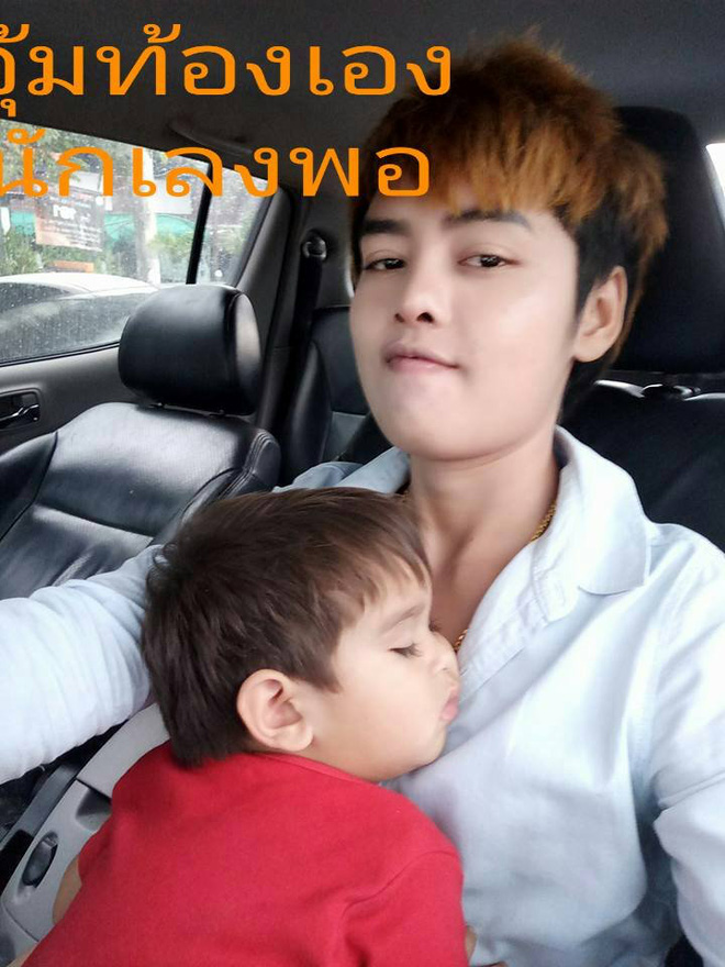 to am hanh phuc cua cap dong tinh nu thai lan cung cau con trai khau khinh khien nhieu nguoi nguong mo