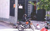 pho chi huy quan su phuong 1 lua nhieu nguoi hang ti dong roi bo tron