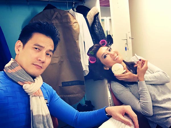 sau khi up mo chuyen lay chong lan 3 mc ky duyen khoe anh ban trai kem 8 tuoi dep hut hon