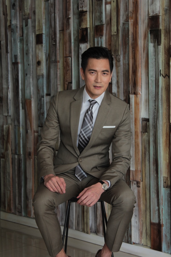 sau khi up mo chuyen lay chong lan 3 mc ky duyen khoe anh ban trai kem 8 tuoi dep hut hon