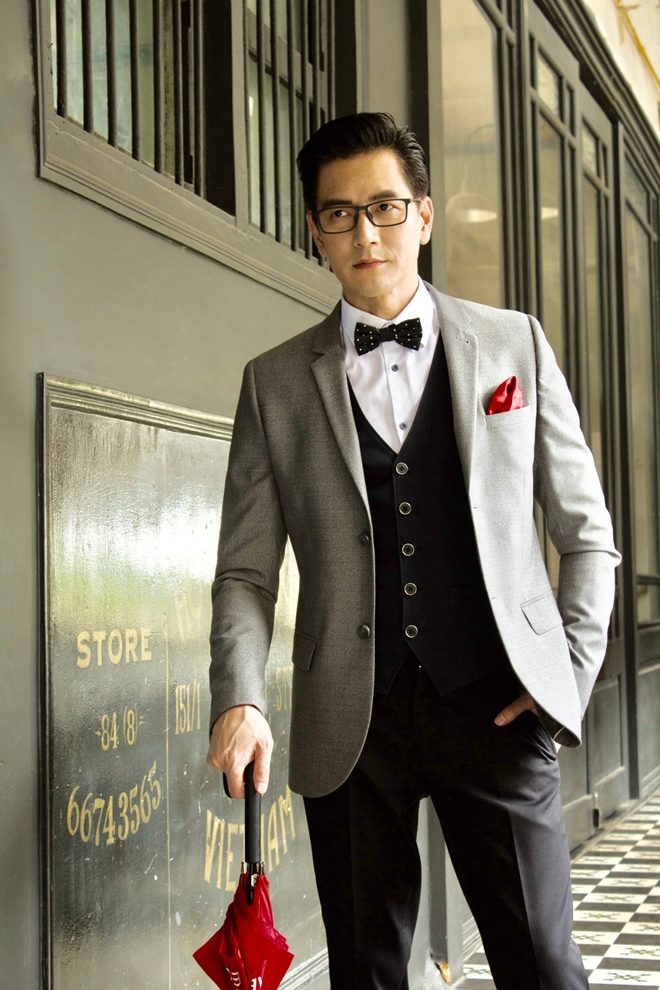 sau khi up mo chuyen lay chong lan 3 mc ky duyen khoe anh ban trai kem 8 tuoi dep hut hon