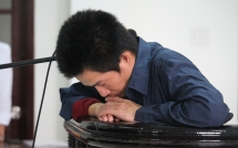 an chung than cho nguoi cha xam hai con gai ep uong thuoc tranh thai