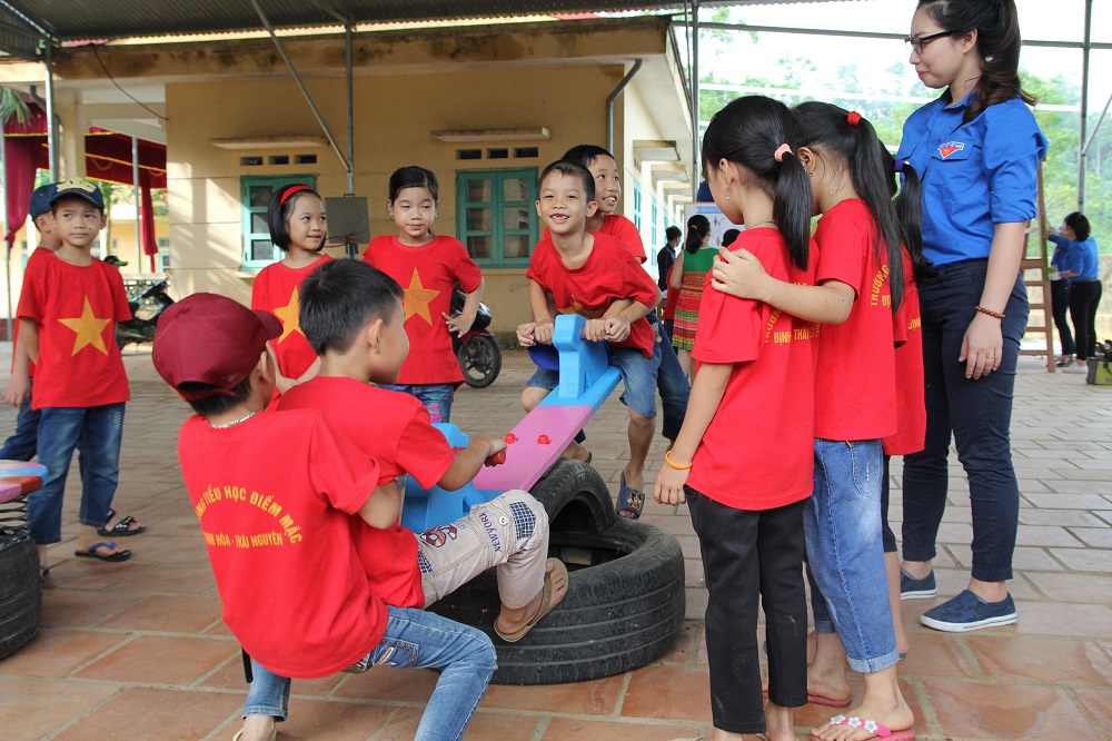 tuoi tre vufo dua san choi tre em ve noi nguon coi