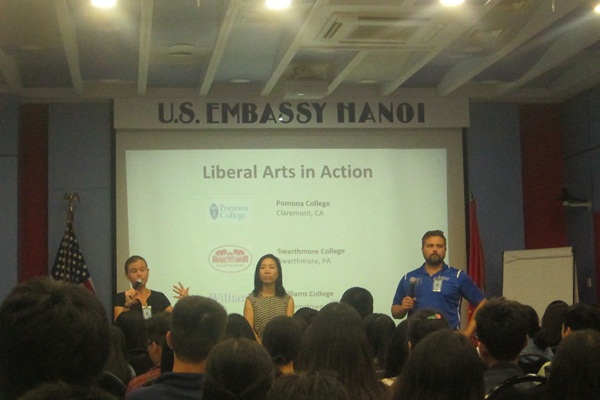 giao duc khai phong lua chon moi cho hoc sinh muon du hoc my