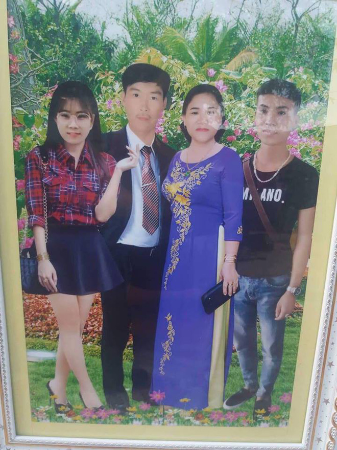 co gai hoang hot bo lam goi ve nha vi nhan duoc buc anh gia dinh tu me