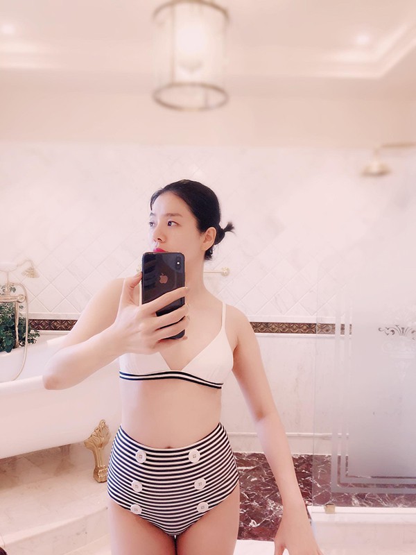 chi cao 1m55 nhung le quyen van bat chap tung anh bikini nong bong