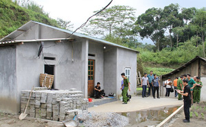 sang nha xin tien mua ma tuy ga thanh nien chem co ho tu vong