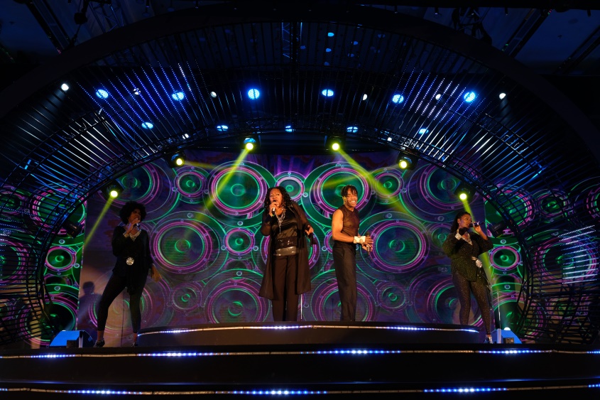 boney m san sang bung no trong dem nhac huyen thoai tai nha trang