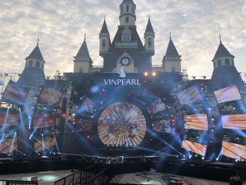 boney m san sang bung no trong dem nhac huyen thoai tai nha trang