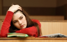 tai sao sinh vien dai hoc o london lai u dot hon ban be dong trang lua tai cac thanh pho lon khac cua anh