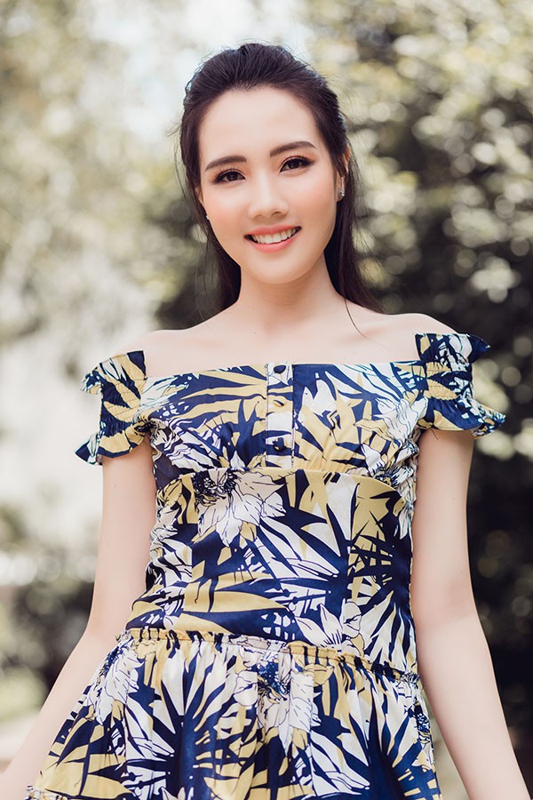 cuoc song cua diep hong dao sau 5 nam ket hon voi dao dien noi tieng lon hon 25 tuoi