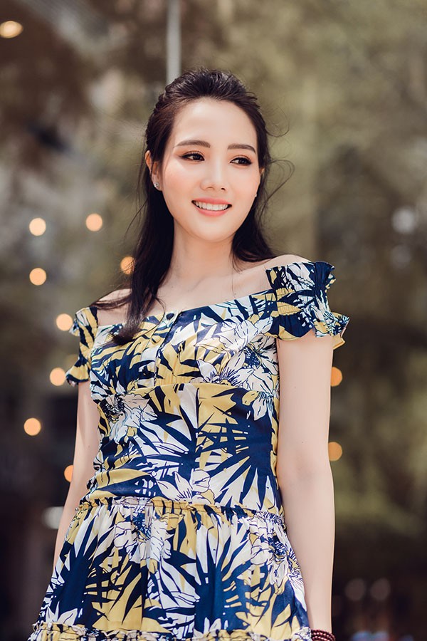 cuoc song cua diep hong dao sau 5 nam ket hon voi dao dien noi tieng lon hon 25 tuoi