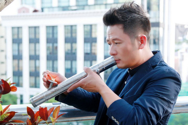 loat sao viet sieu giau nhung co so thich binh dan den kho tin