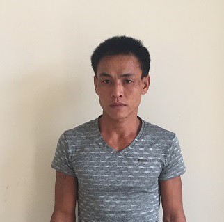 nam thanh nien nua dem dot nhap dung dao chem phu nu de cuop dien thoai