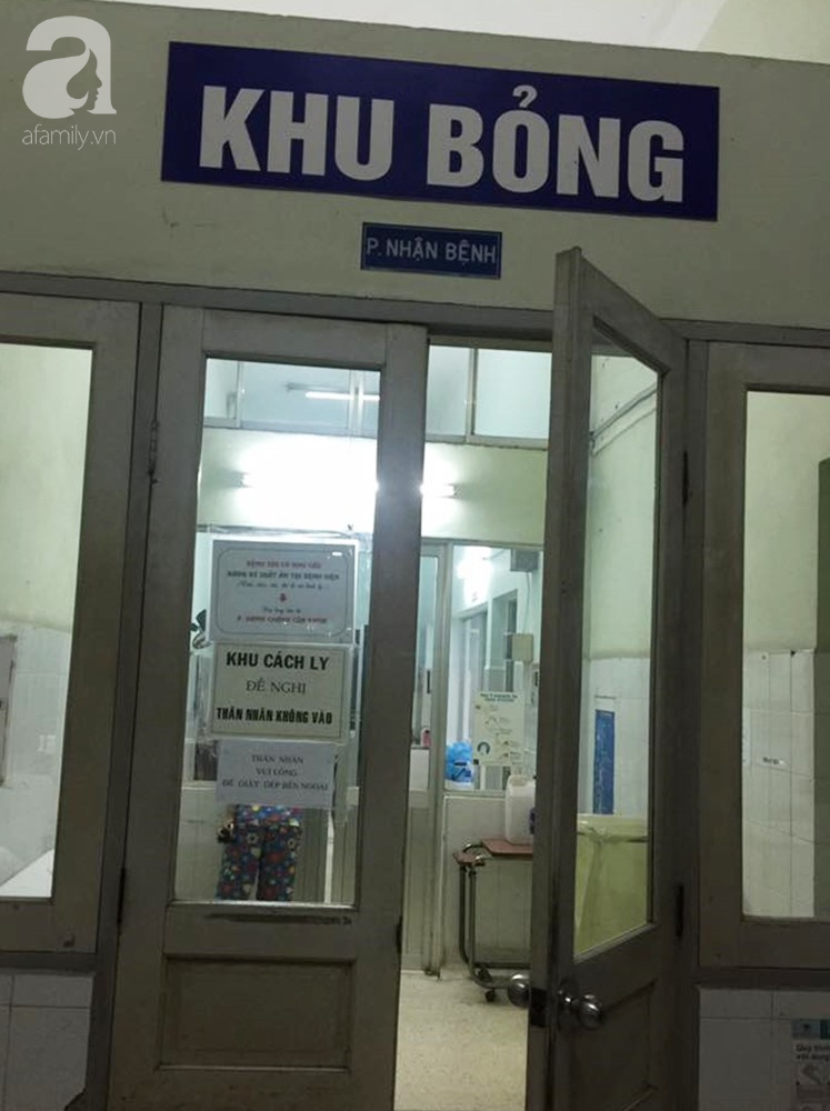 te vao dong rac dang dot ma khong ai biet be trai 4 tuoi o phu yen bi bong cuc nang phai doan chi