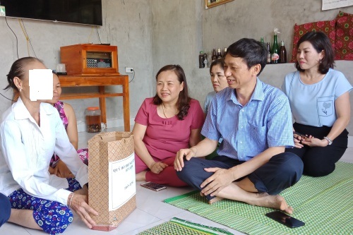 phu tho truy tim nguyen nhan nhieu nguoi dan xa kim thuong nhiem hiv