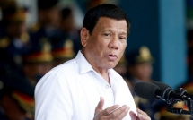 tt duterte bat ngo nang loi voi tq khong the cu xay dao roi noi khong phan do la cua minh