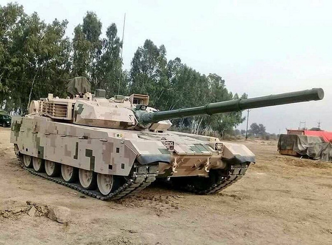pakistan dem tra xe tang vt 4 cho tq dong minh tro mat nhu set danh giua troi quang