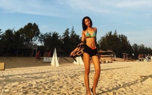ngoai le hhen nie duoc btc miss universe tang lai chiec vuong mien empower tri gia 27 ty dong