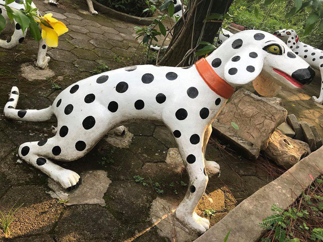 cong vien o hai phong trung bay loat tuong hai huoc nhung buc tuong da co hon 10 nam nay khong hieu sao moi nguoi lai xon xao