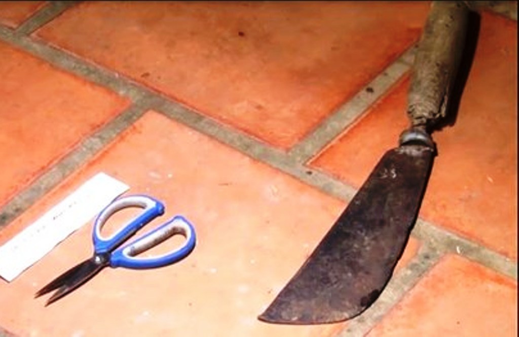 vinh long bat giam nghich tu cuong sat cha me ruot luc rang sang