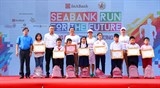 cau be 8 tuoi gac giac mo hoc tieng anh vi nha qua xa