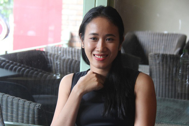 vu nguoi me mot minh sang phap doi quyen nuoi con bac khang cao cua nguoi chong ngoai quoc trao be gai 4 tuoi cho me