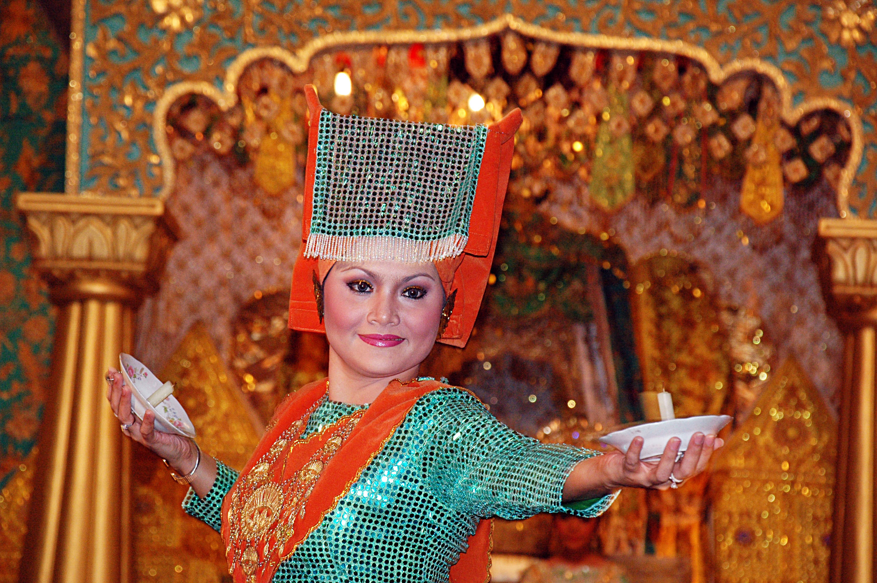 tim hieu phong tuc van hoa cua toc nguoi viet co o indonesia