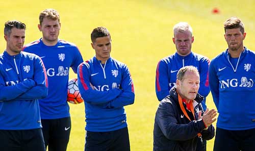 ha lan iceland cho con loc chuyen minh