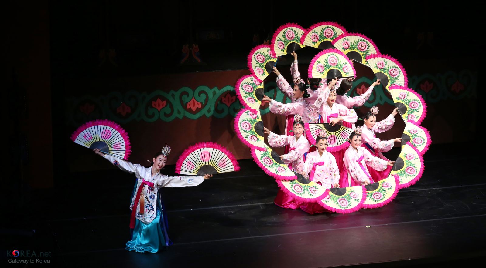 hanh trinh 247 nhieu diem den o viet nam duoc bao chi au my vinh danh