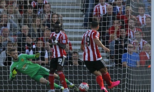martial toa sang mu nhoc nhan vuot qua southampton