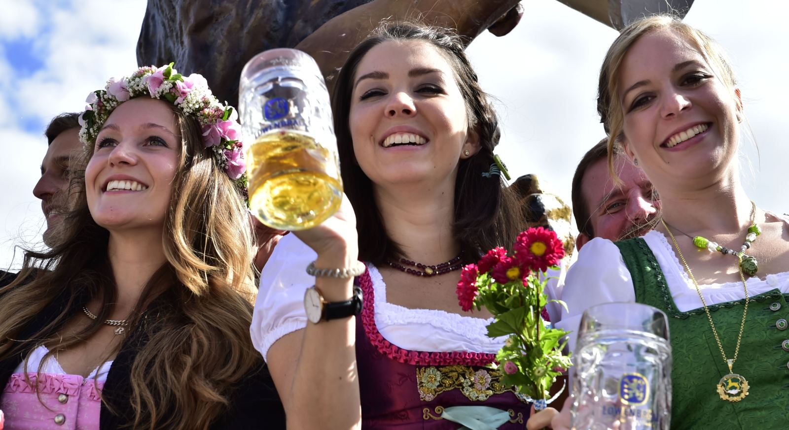 6 trieu khach tham gia le hoi bia oktoberfest