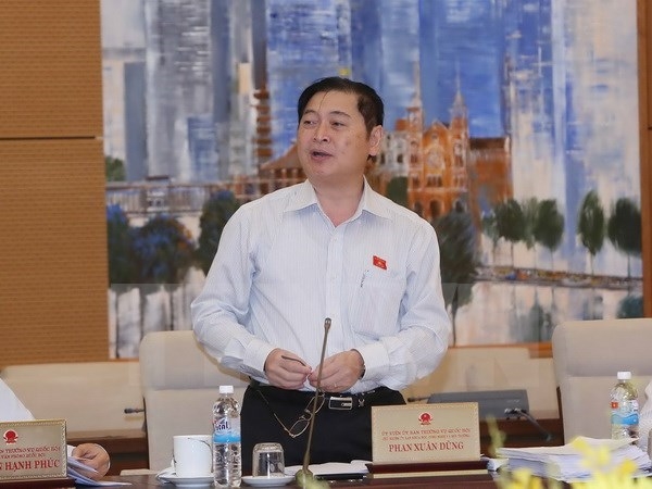 luat bao chi sao lai khong dieu chinh trang tin dien tu