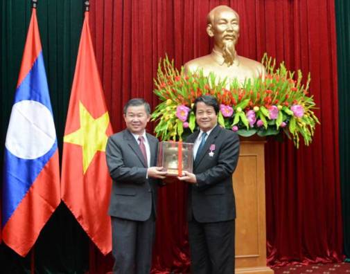 doan can bo lanh dao tinh luong nam tha lao tham va lam viec tai tinh phu tho