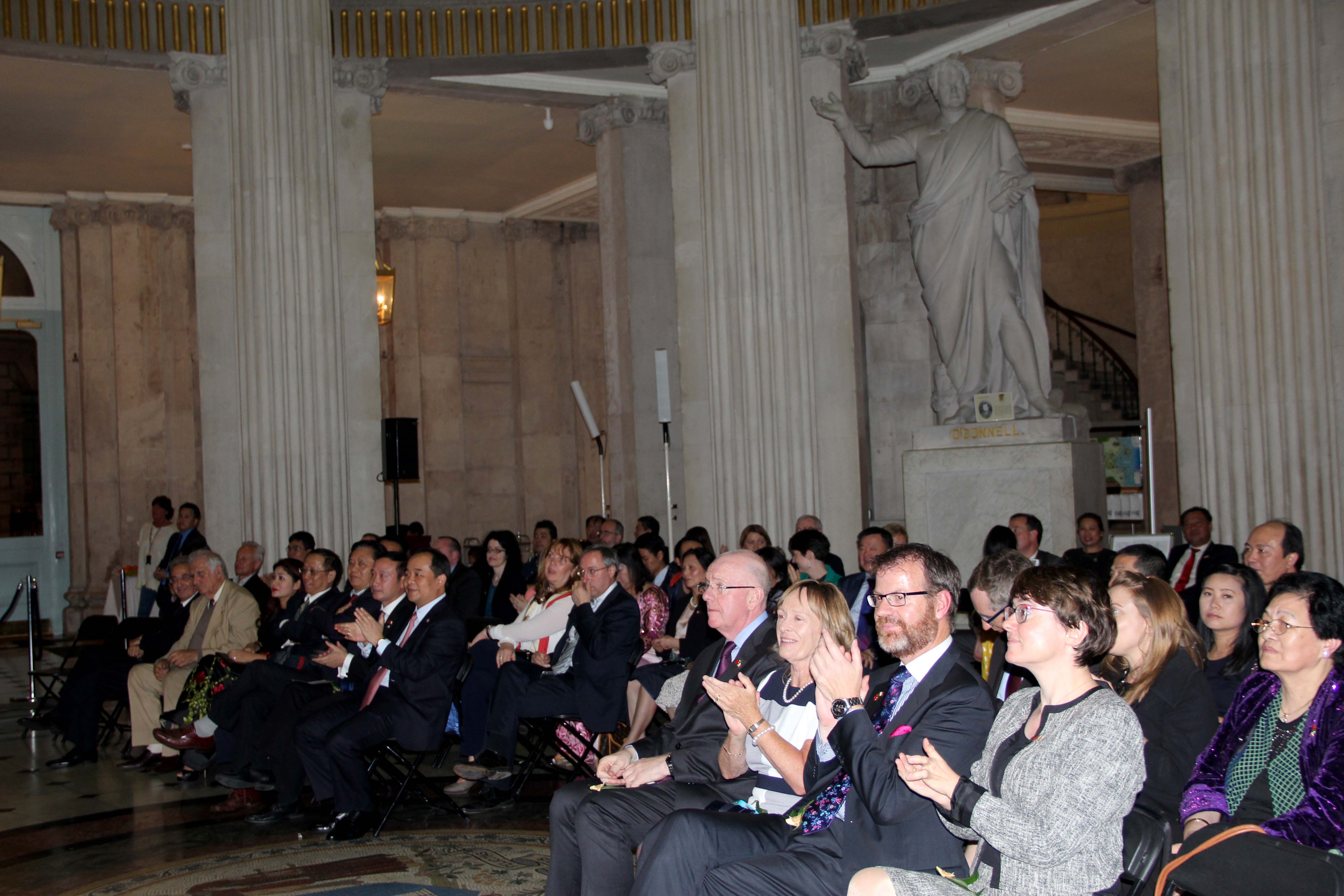 huong sac viet nam tai dublin ai len