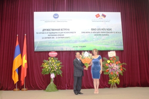 giao luu huu nghi ky niem 25 nam quoc khanh nuoc cong hoa armenia
