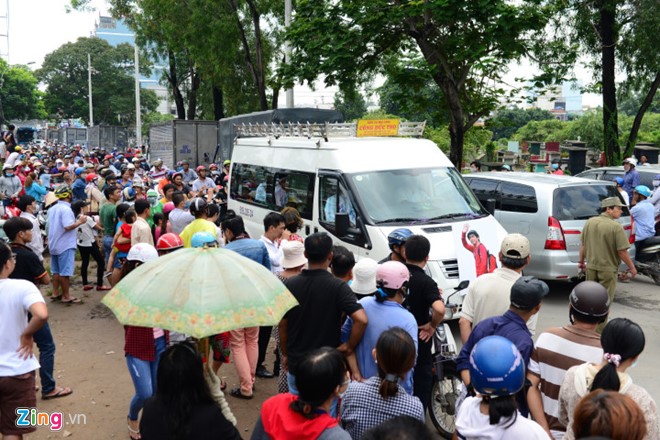 dong nguoi chat kin tien biet ca si minh thuan