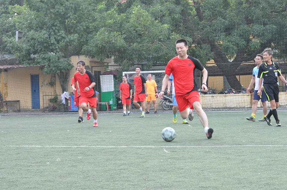 giao huu bong da lien hiep cac to chuc huu nghi viet nam dai su quan trung quoc