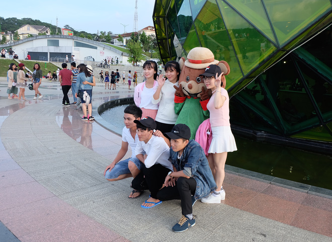 da lat quang truong lam vien tap nap du khach dip nghi le quoc khanh