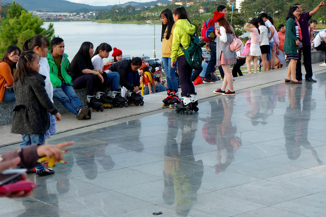 da lat quang truong lam vien tap nap du khach dip nghi le quoc khanh