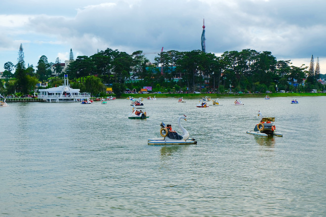 da lat quang truong lam vien tap nap du khach dip nghi le quoc khanh