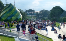 da lat quang truong lam vien tap nap du khach dip nghi le quoc khanh