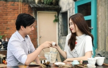 hoa hau dang thu thao se len xe hoa cung ban trai doanh nhan vao thang 10 toi